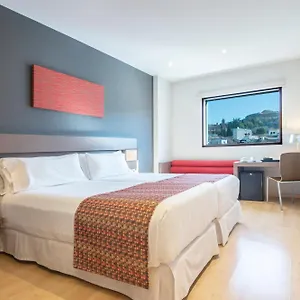 By Pierre & Hotel
